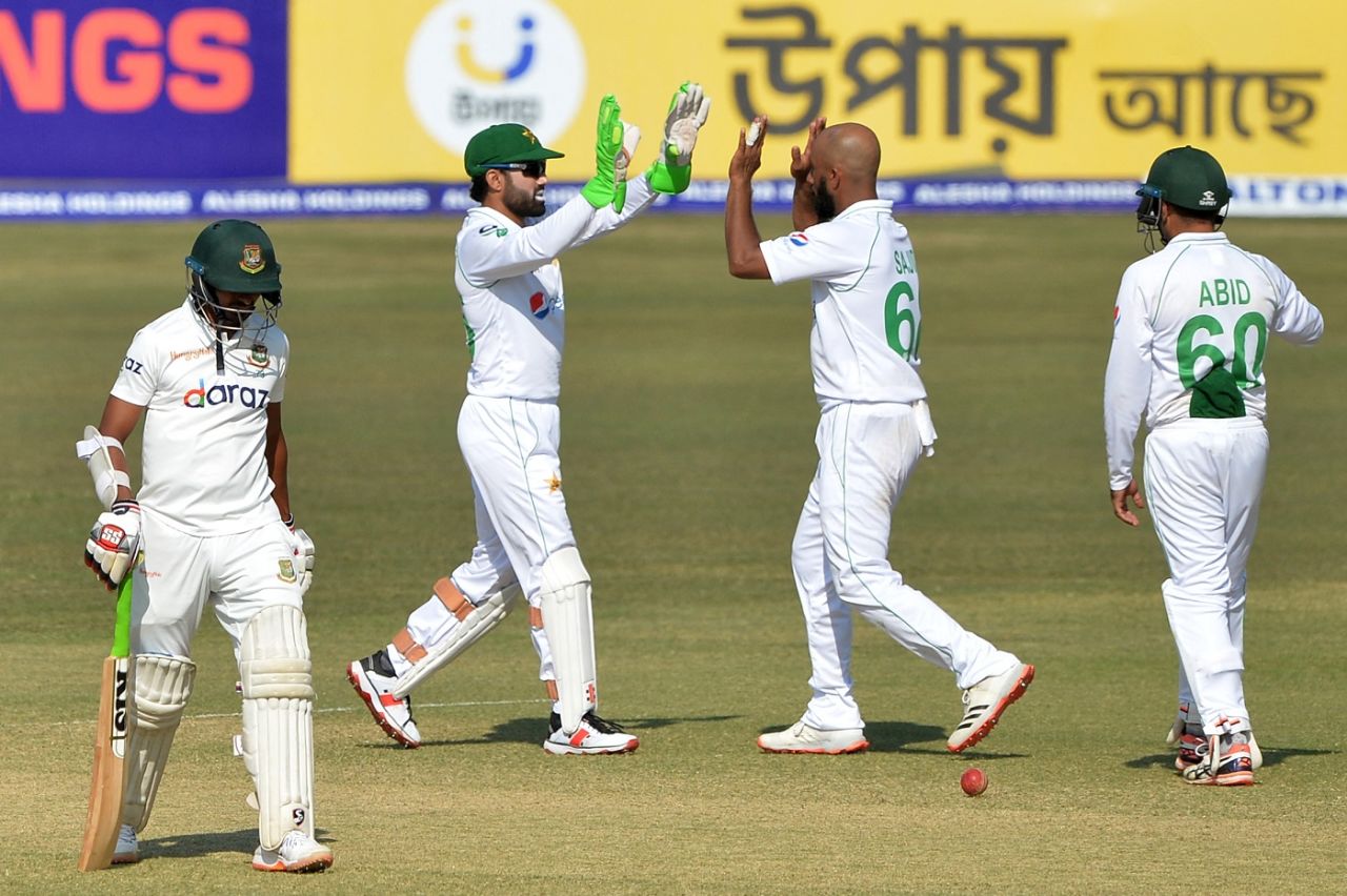 Sajid Khan and Mohammad Rizwan celebrate a wicket, Bangladesh vs Pakistan, 2nd Test, 4th day, Dhaka, December 7, 2021