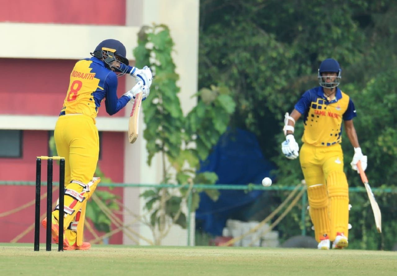 B Indrajith taps at the ball, Karnataka vs Tamil Nadu, Elite, Group B, Vijay Hazare Trophy 2021-22, Thiruvananthapuram, December 9, 2021