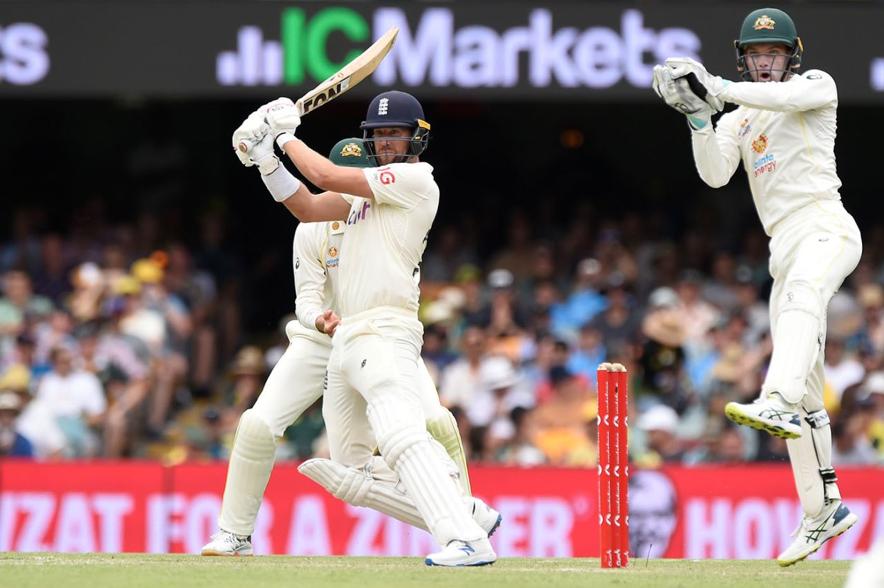 Dawid Malan climbs into a cut, Australia vs England, The Ashes, 1st Test, 3rd day, Brisbane, December 10, 2021