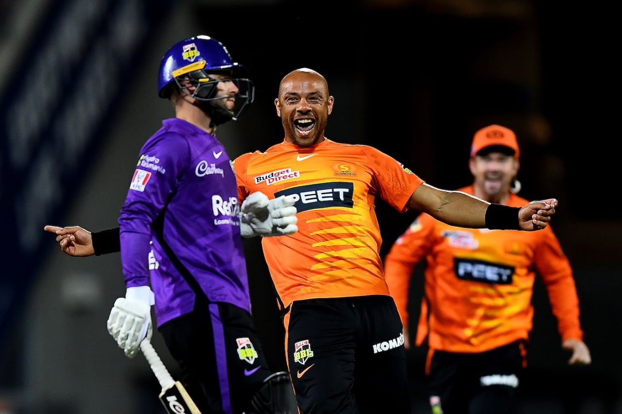 Tymal Mills is pumped after picking up a wicket, Hobart Hurricanes vs Perth Scorchers, BBL 2021-22, Hobart, December 14, 2021