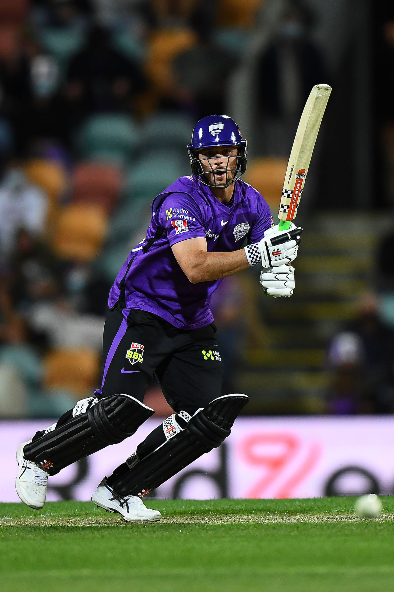 Ben McDermott sets off for a run, Hobart Hurricanes vs Perth Scorchers, BBL 2021-22, Hobart, December 14, 2021