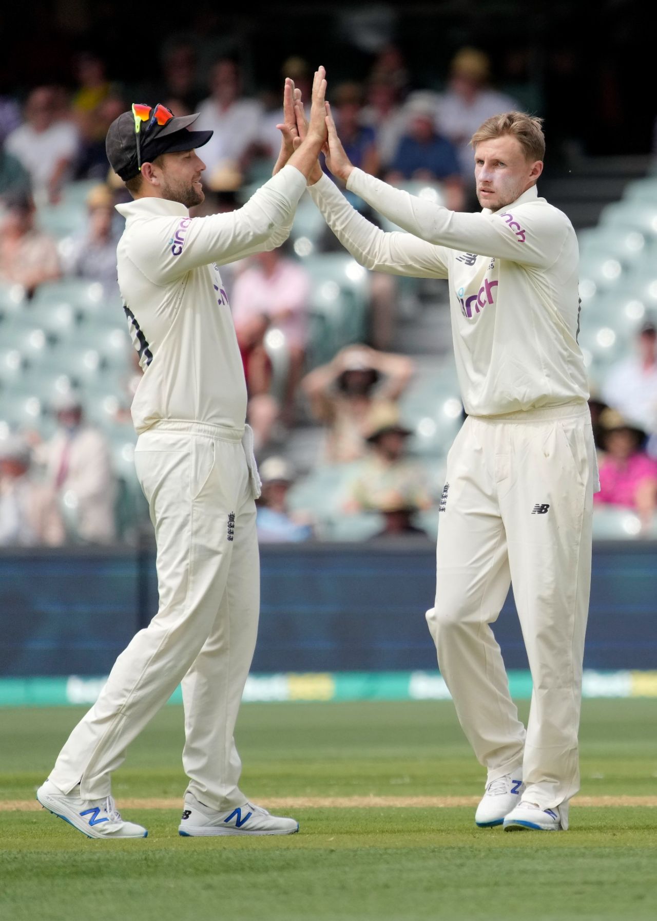 Joe Root bowled Travis Head to give England a lift, Australia vs England, 2nd Test, The Ashes, Adelaide, 2nd day, December 17, 2021