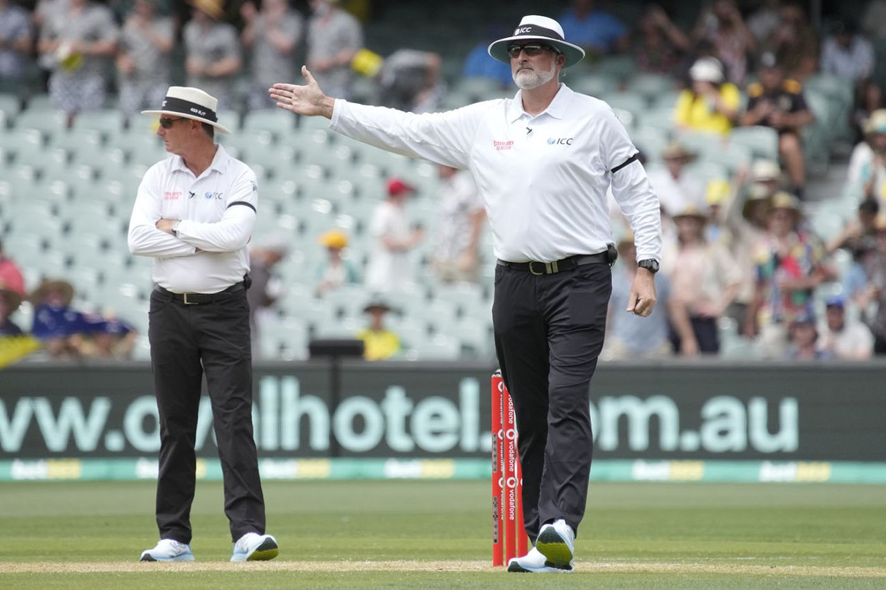 Umpire Paul Wilson signals a no-ball to reprieve Marnus Labuschagne, Australia vs England, 2nd Test, The Ashes, Adelaide, 2nd day, December 17, 2021