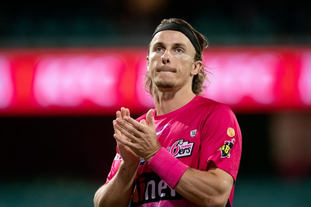 Tom Curran in action, Sydney Sixers vs Melbourne Stars, BBL 2021-22, Sydney, December 5, 2021