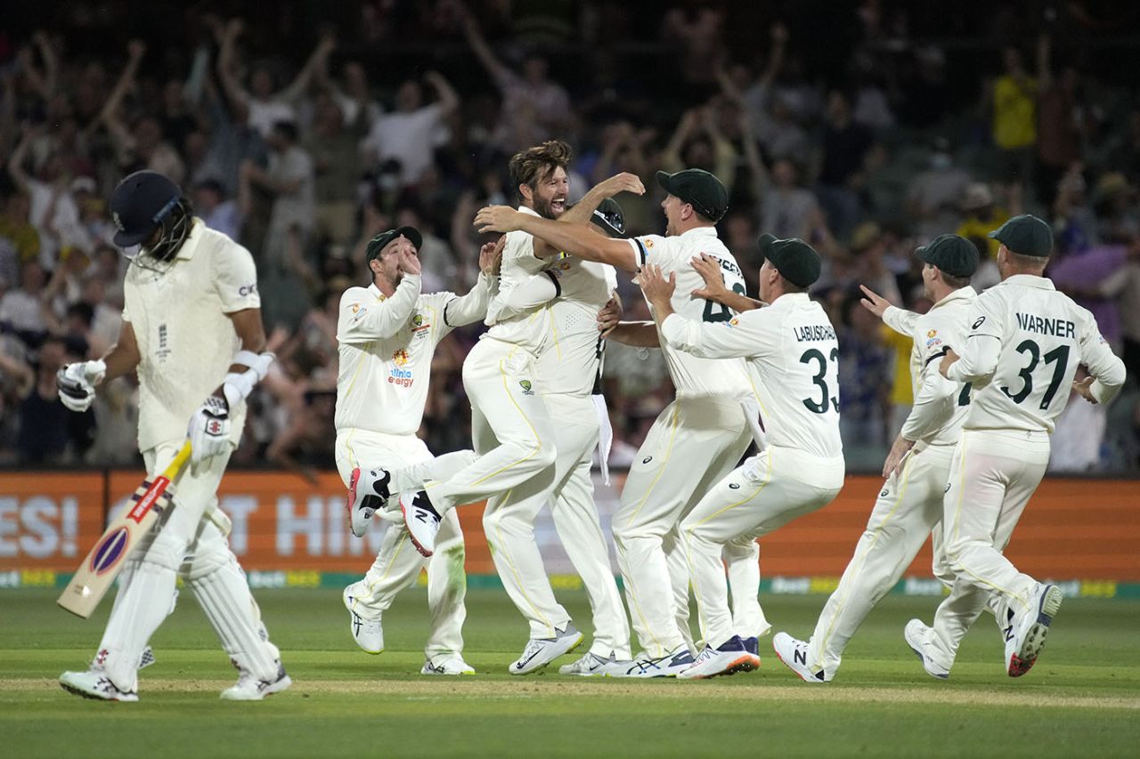 Michael Neser celebrates with team-mates after taking the wicket of Haseeb Hameed, Australia vs England, 2nd Test, The Ashes, Adelaide, 2nd day, December 17, 2021