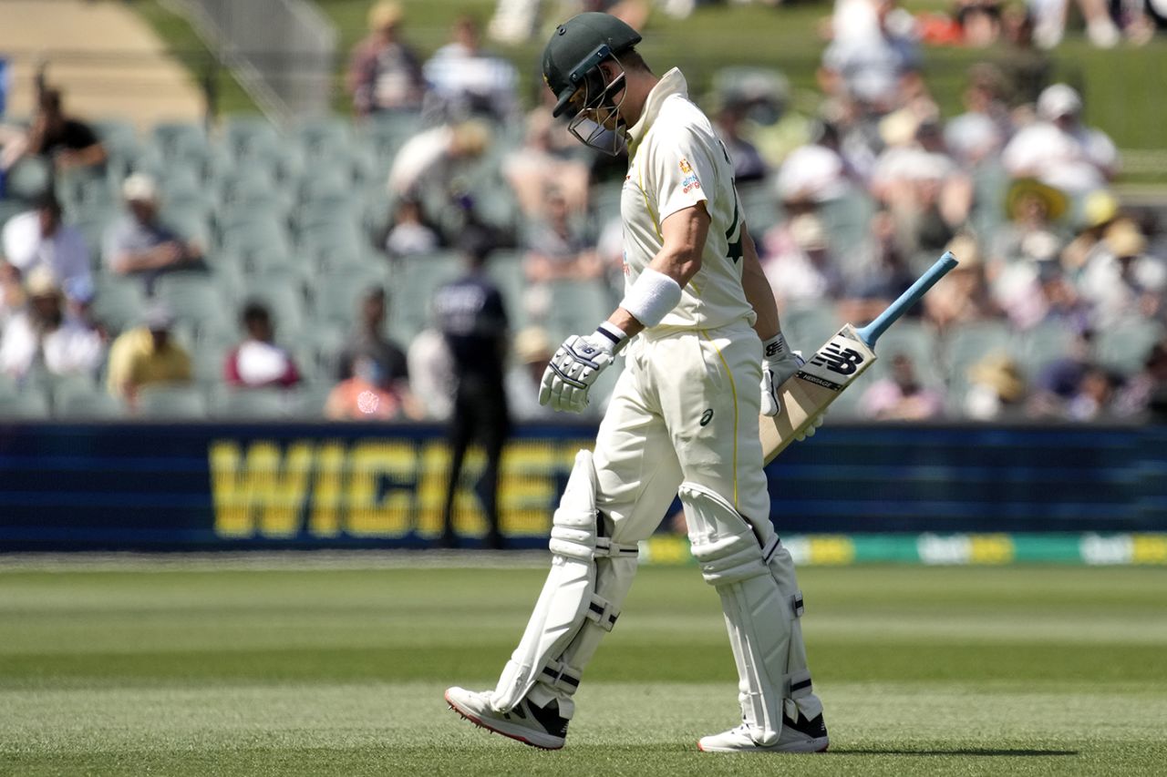 Steven Smith walks off after gloving behind, Australia vs England, 2nd Test, The Ashes, Adelaide, 4th day, December 19, 2021