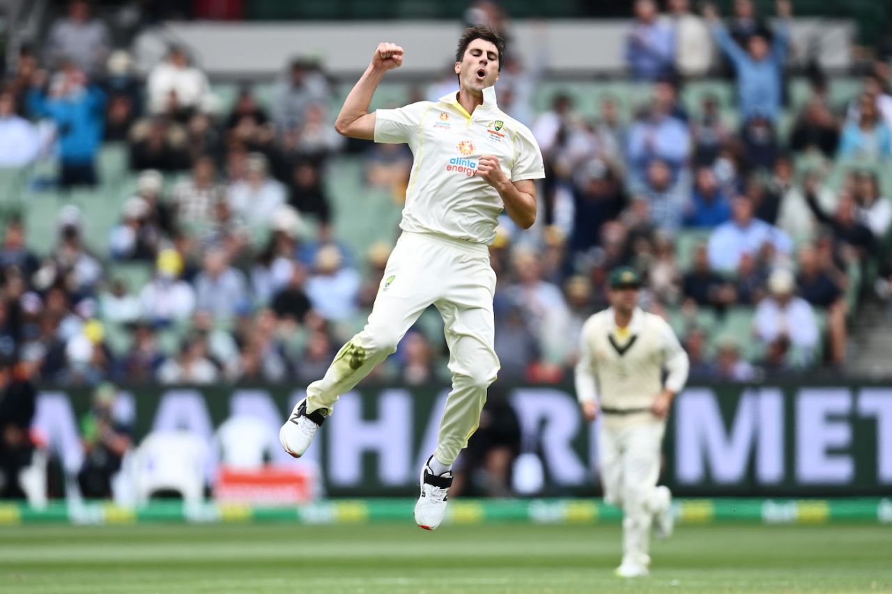 Pat Cummins celebrates removing Dawid Malan, Australia vs England, 3rd Test, 1st day, MCG, December 26, 2021