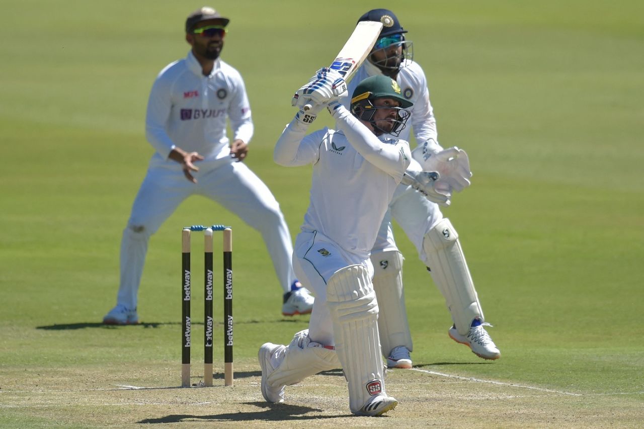 Quinton de Kock takes the aerial route, South Africa vs India, 1st Test, Centurion, 3rd day, December 28, 2021