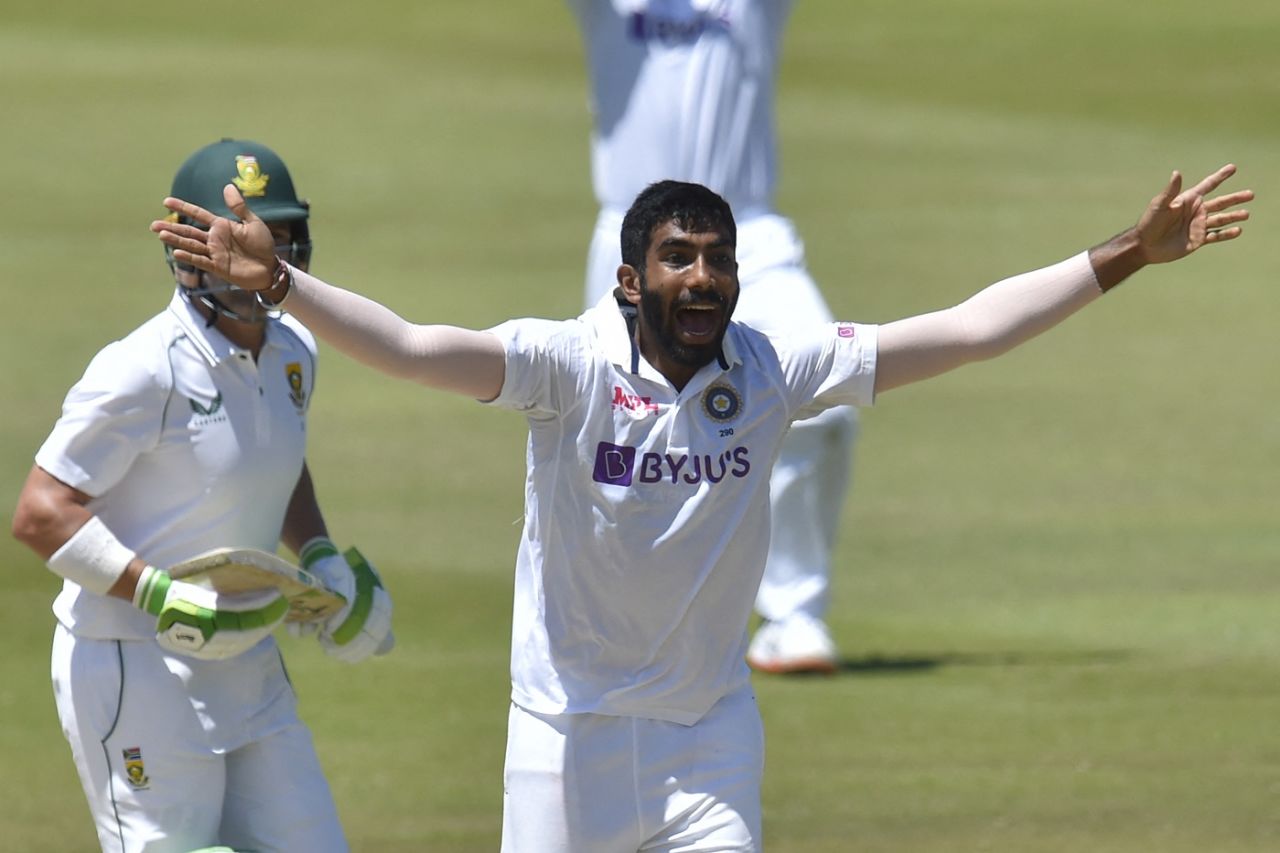 Jasprit Bumrah appeals successfully for the wicket of Dean Elgar, South Africa vs India, 1st Test, Centurion, 5th day, December 30, 2021