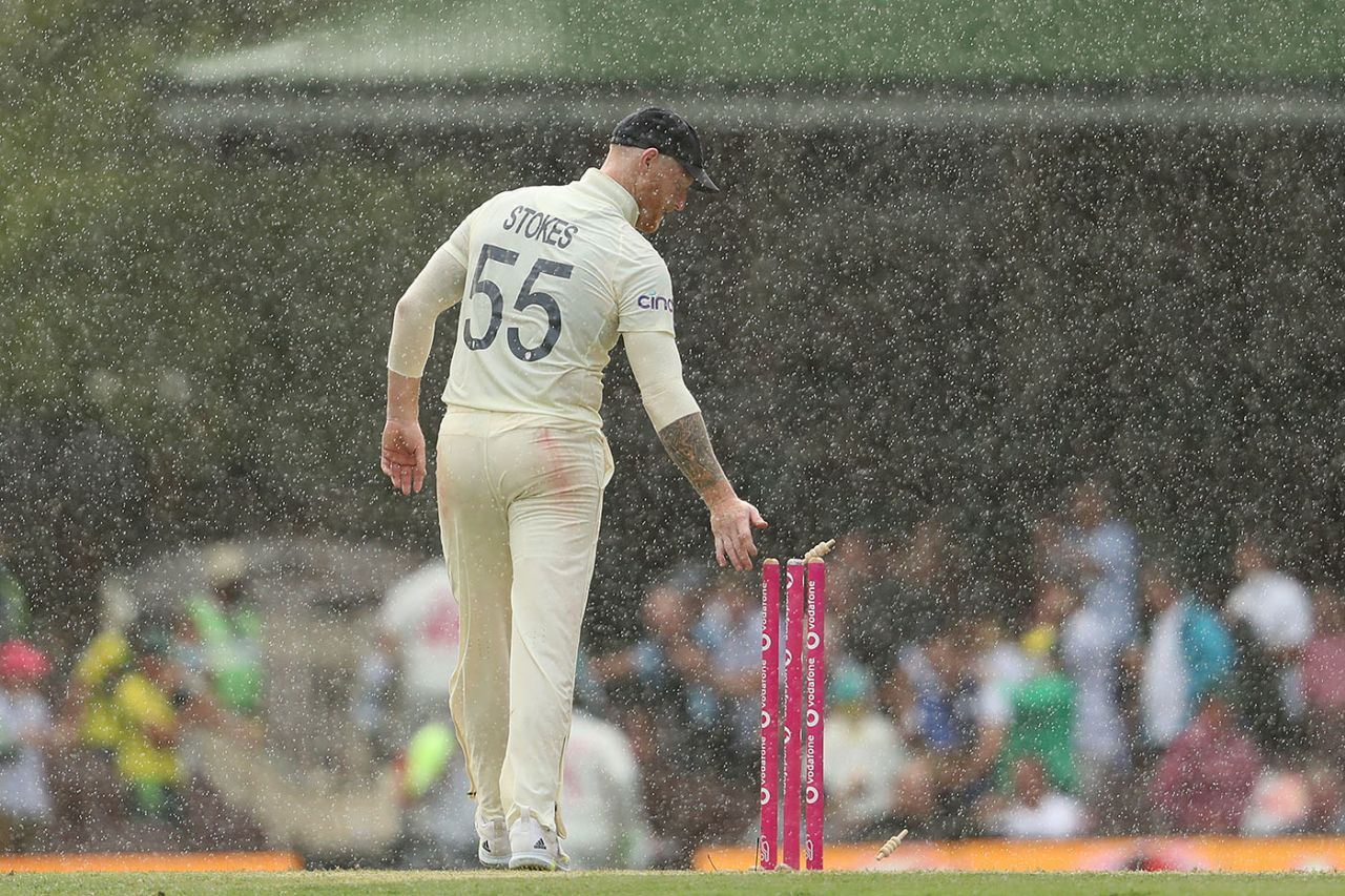 Ben Stokes knocks the bails off during a rain delay, Australia vs England, Men's Ashes, Sydney Cricket Ground, January 5, 2022