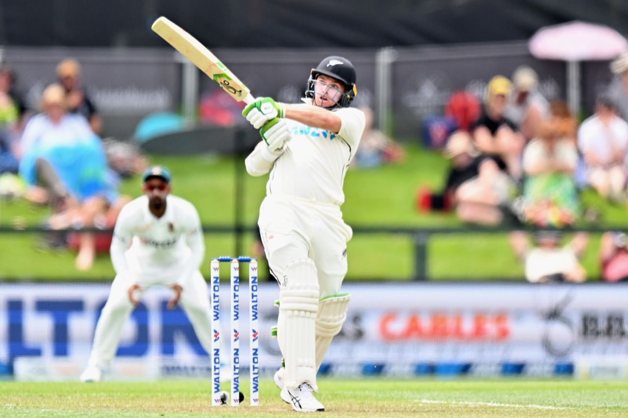 Tom Latham pulls one away, New Zealand vs Bangladesh, 2nd Test, Christchurch, 1st day, January 9, 2022