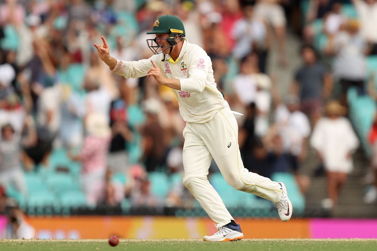 Marnus Labuschagne took a sharp catch under the helmet, Australia vs England, Men's Ashes, 4th Test, 5th day, Sydney, January 9, 2022