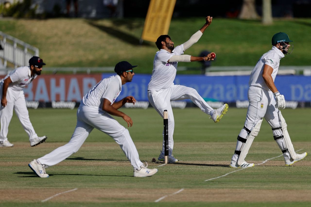 Jasprit Bumrah bowls, South Africa vs India, 3rd Test, Cape Town, 1st day, January 11, 2022