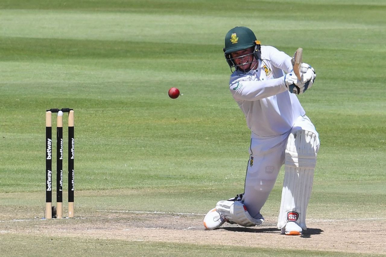 Rassie van der Dussen drives powerfully towards the covers, South Africa vs India, 3rd Test, Cape Town, 4th day, January 14, 2022