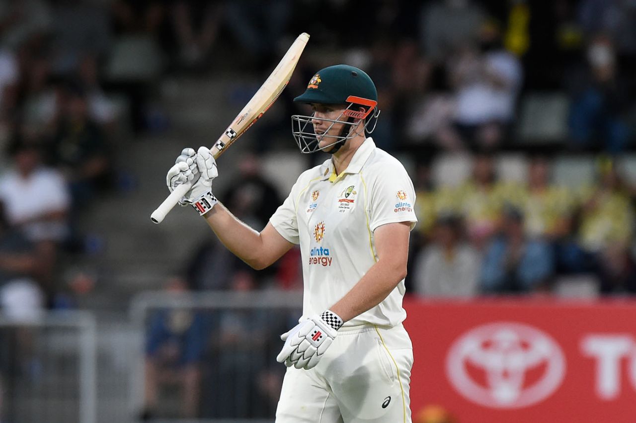 Cameron Green acknowledges the applause for his half-century, Australia vs England, The Men's Ashes, 5th Test, 1st day, Hobart, January 14, 2021