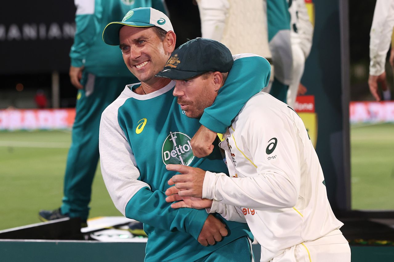 David Warner gets a hug from Justin Langer, Australia vs England, Men's Ashes, 5th Test, 3rd day, Hobart, January 16, 2021