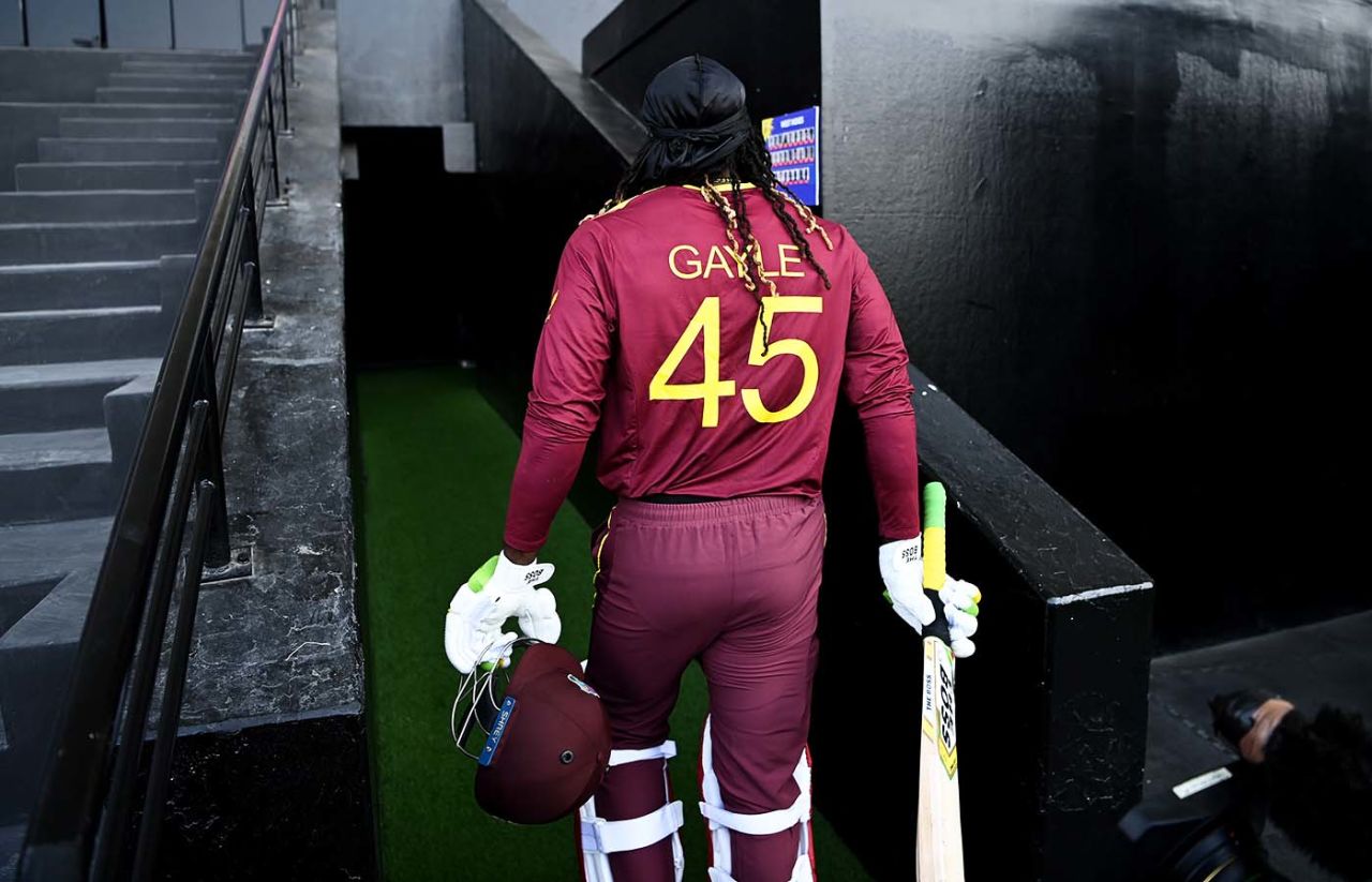 Chris Gayle returns to the pavilion, Australia vs West Indies, Men's T20 World Cup 2021, Super 12s, Abu Dhabi, November 6, 2021