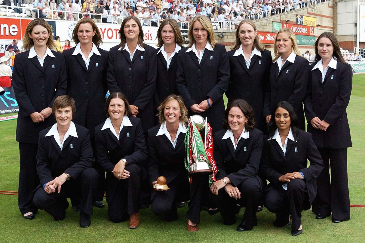 The England women's squad poses with the Ashes trophy, The Oval. September 9, 2005