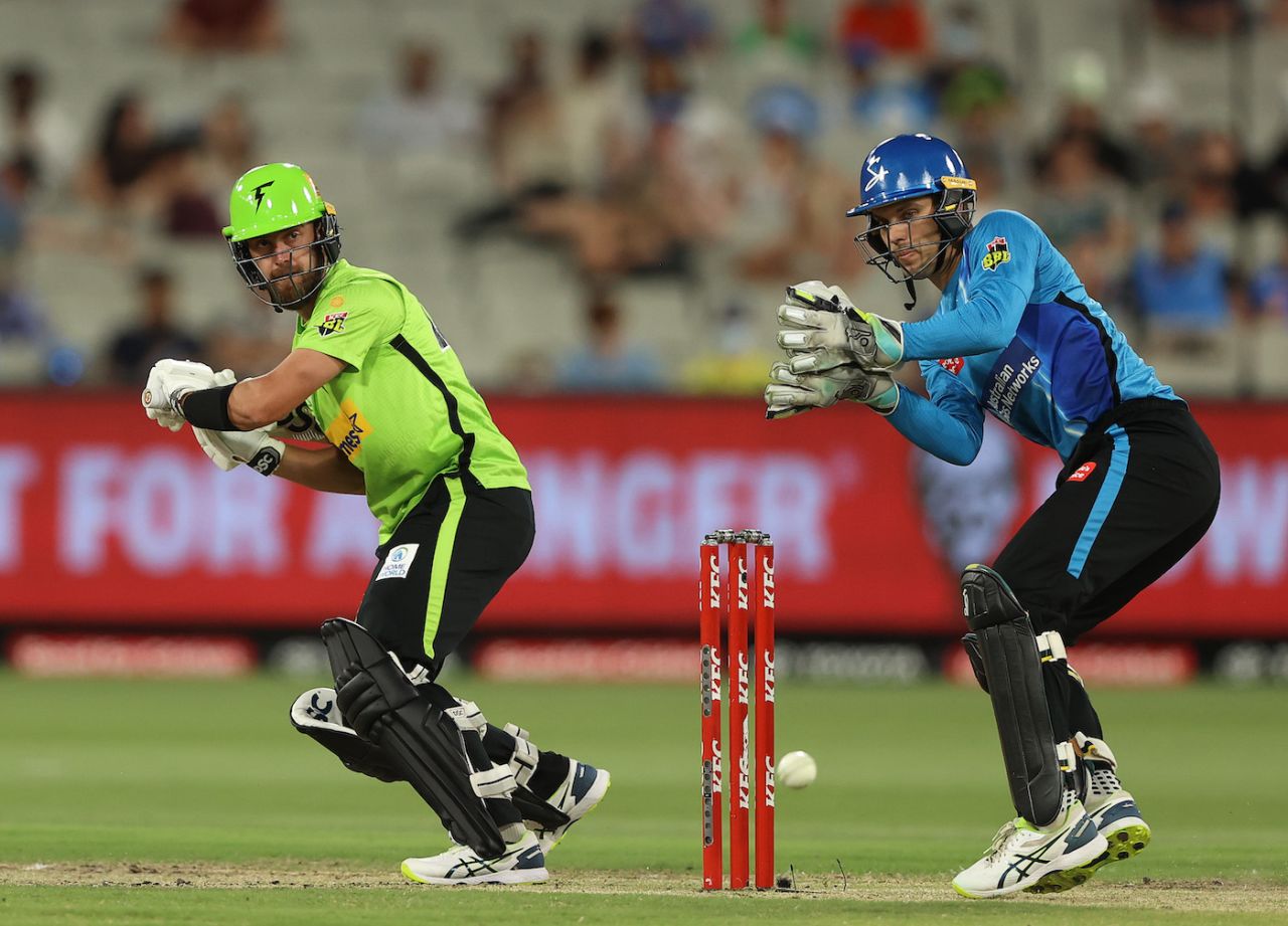 Alex Ross plays the ball fine during his half-century, Sydney Thunder vs Adelaide Strikers, BBL 2021-22 Knockout, Melbourne, January 23, 2022