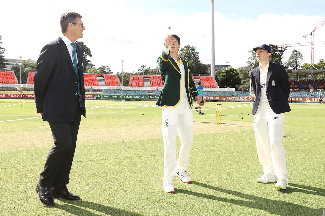Meg Lanning and Heather Knight at the toss, Australia vs England, Only Test, Women's Ashes, Canberra, January 27, 2022