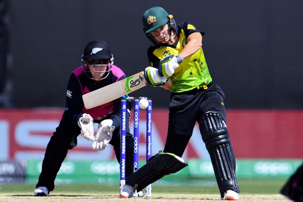 Alyssa Healy pulls, Australia v New Zealand, Group A, ICC Women's World T20, Melbourne, March 2, 2020