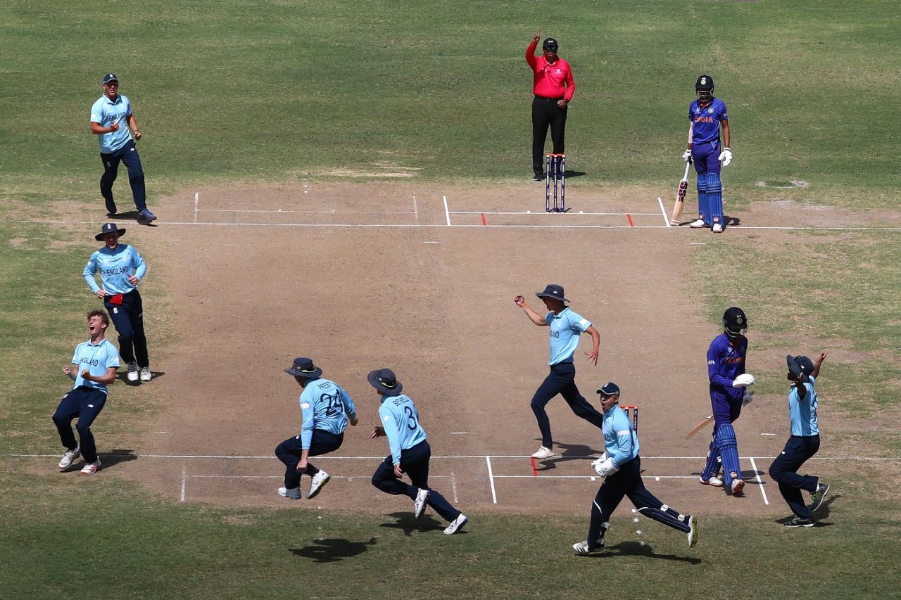 Joshua Boyden is pumped after striking early in the chase, India vs England, Under-19 World Cup final, North Sound, February 5, 2022