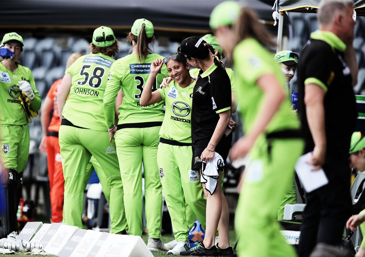Shabnim Ismail celebrates the win with her team-mates, Sydney Thunder v Perth Scorchers, WBBL, Blacktown, November 4, 2020