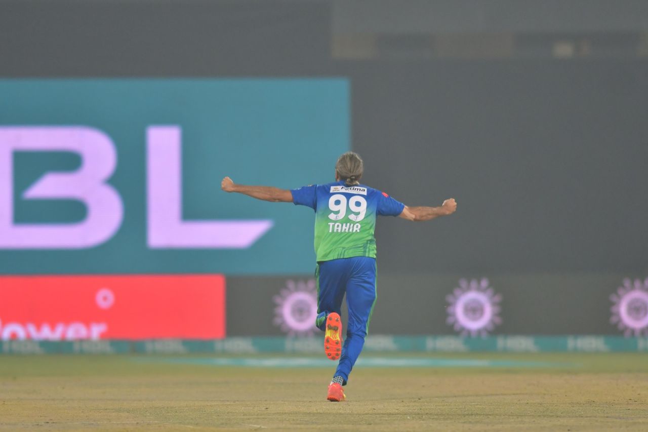Imran Tahir celebrates Joe Clarke's wicket, Karachi Kings vs Multan Sultans, PSL 2022, Lahore, February 16, 2022