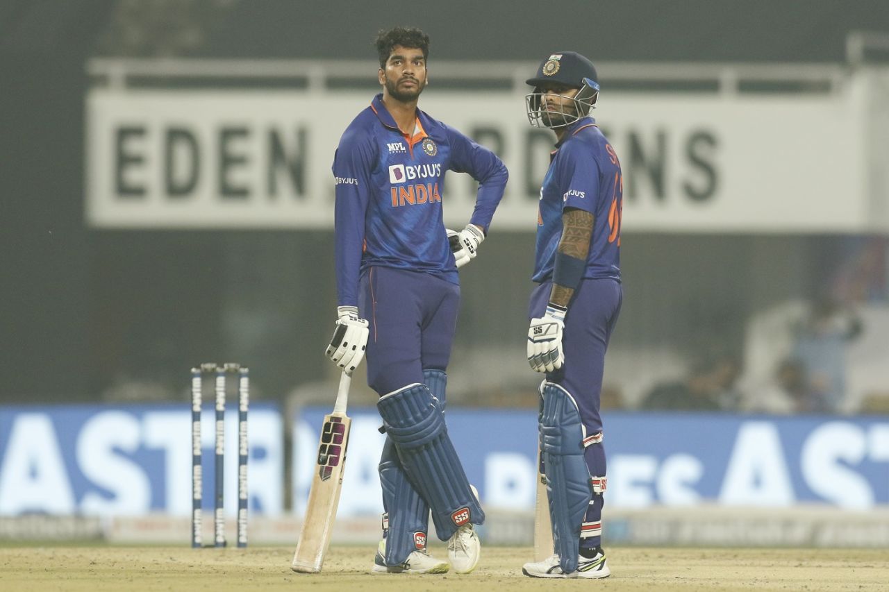 Venkatesh Iyer and Suryakumar Yadav teed off in the slog overs, India vs West Indies, 3rd T20I, Kolkata, February 20, 2022