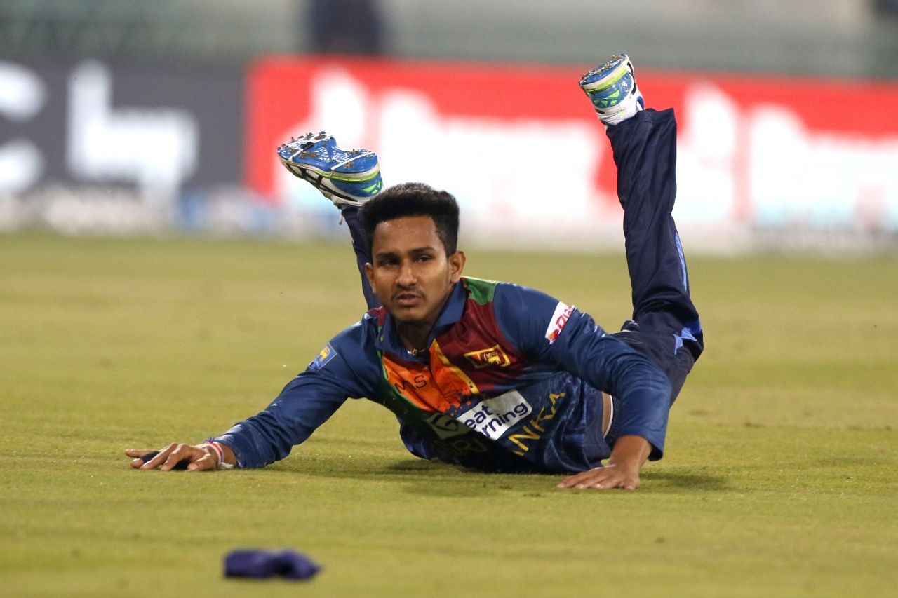 Praveen Jayawickrama fails to take a catch, 1st T20I, Lucknow, February 24, 2022