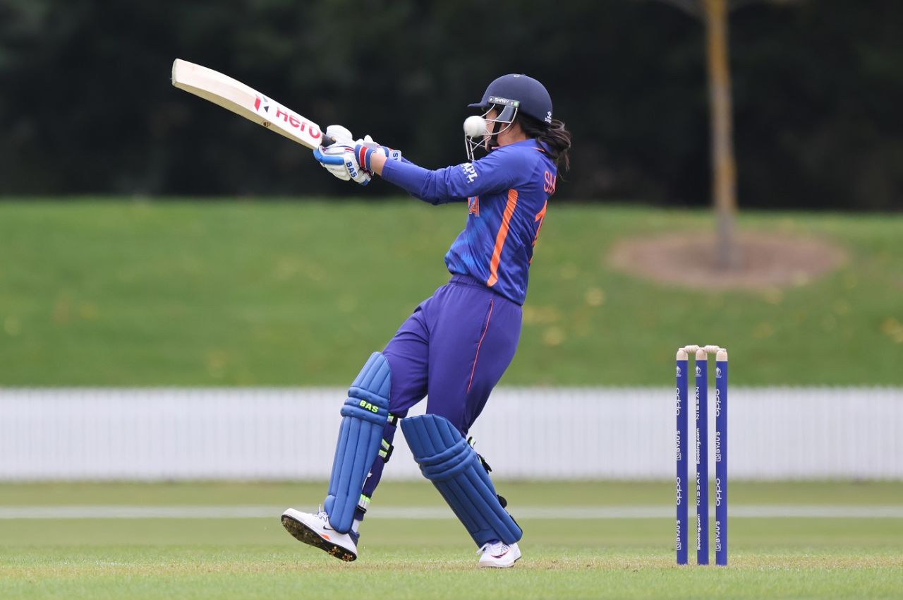 Smriti Mandhana was hit on the helmet in a practice game, India vs South Africa, Women's World Cup, Rangiora, February 27, 2022