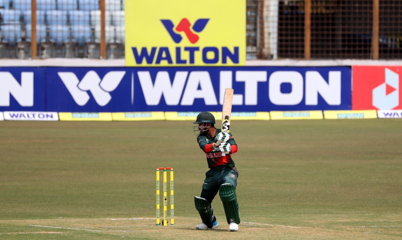 Litton Das cuts the ball behind point, Bangladesh vs Afghanistan, 3rd ODI, Chattogram, February 28, 2022