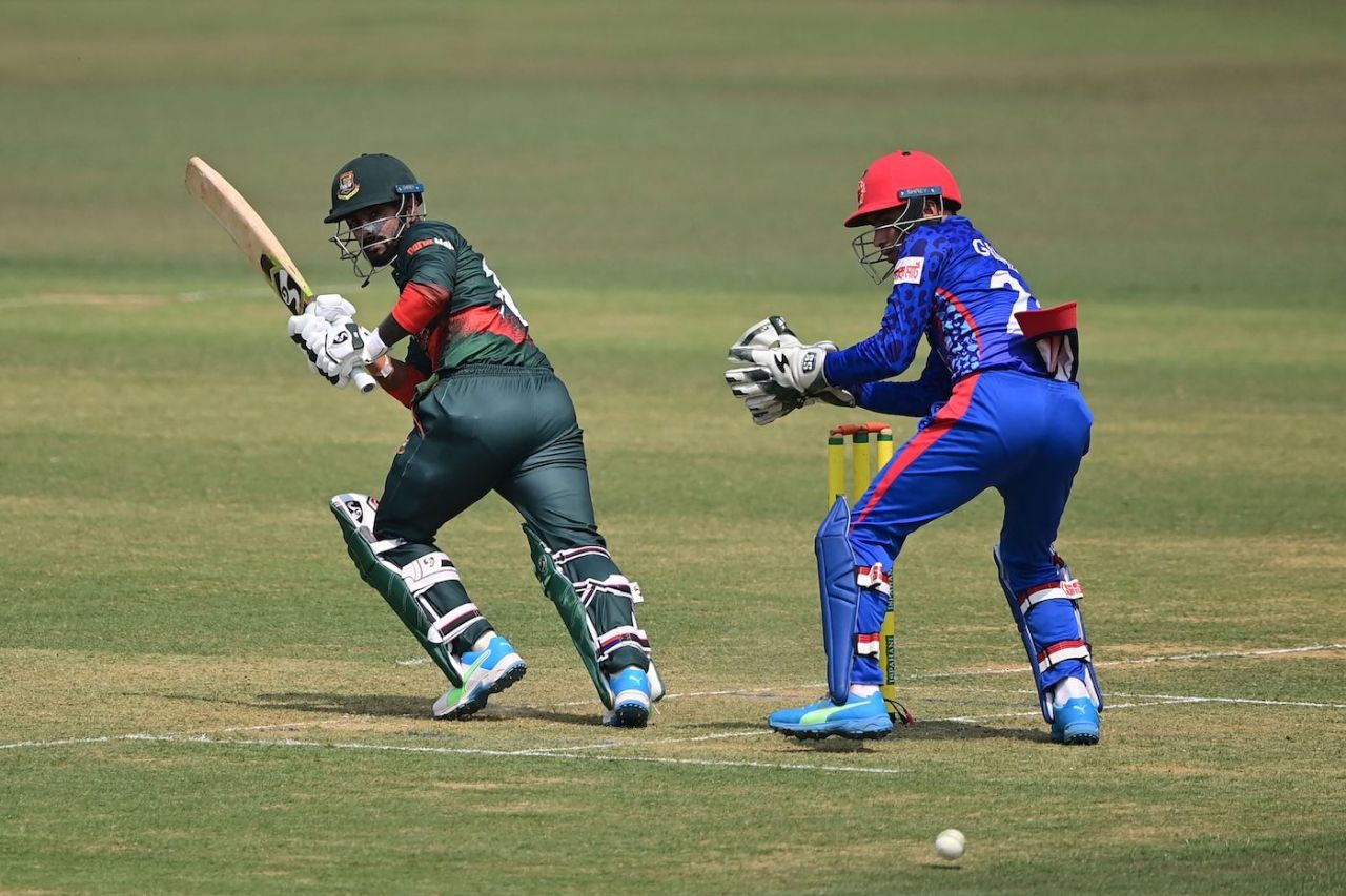 Litton Das glances the ball on his way to another crucial innings, Bangladesh vs Afghanistan, 3rd ODI, Chattogram, February 28, 2022