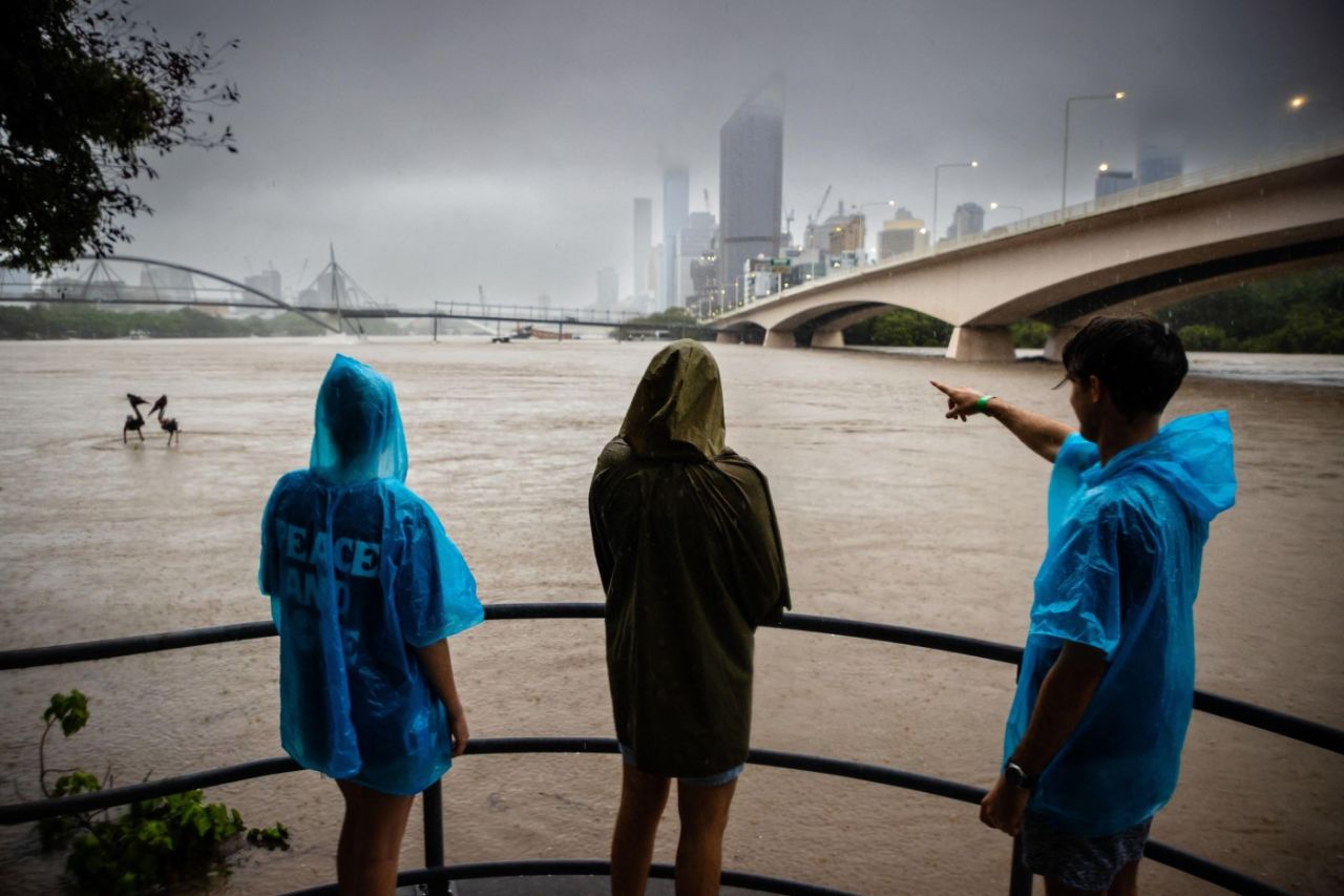 Floods in Brisbane set to delay Sheffield Shield clash