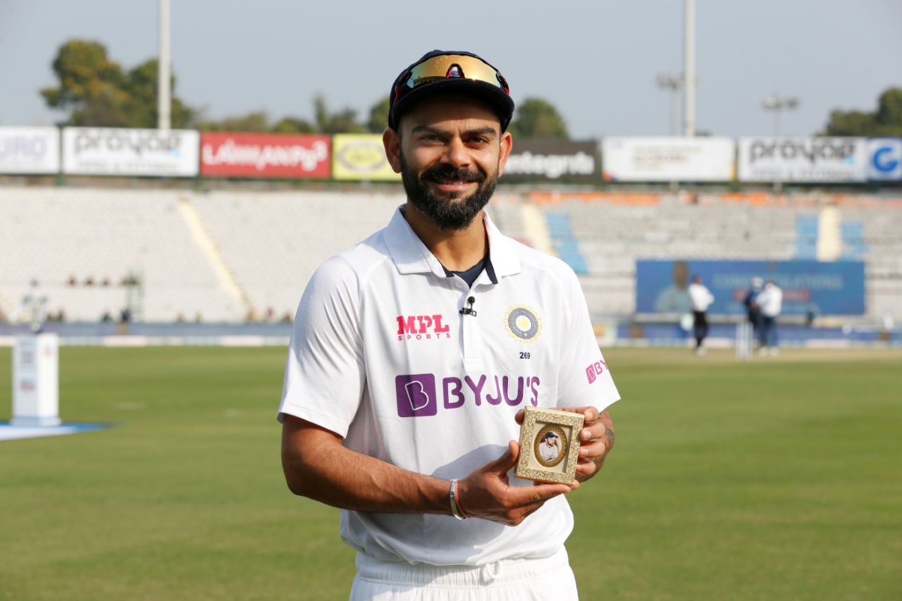Virat Kohli with a memento on the morning of his 100th Test, India vs Sri Lanka, 1st Test, Mohali, 1st day, March 4, 2022