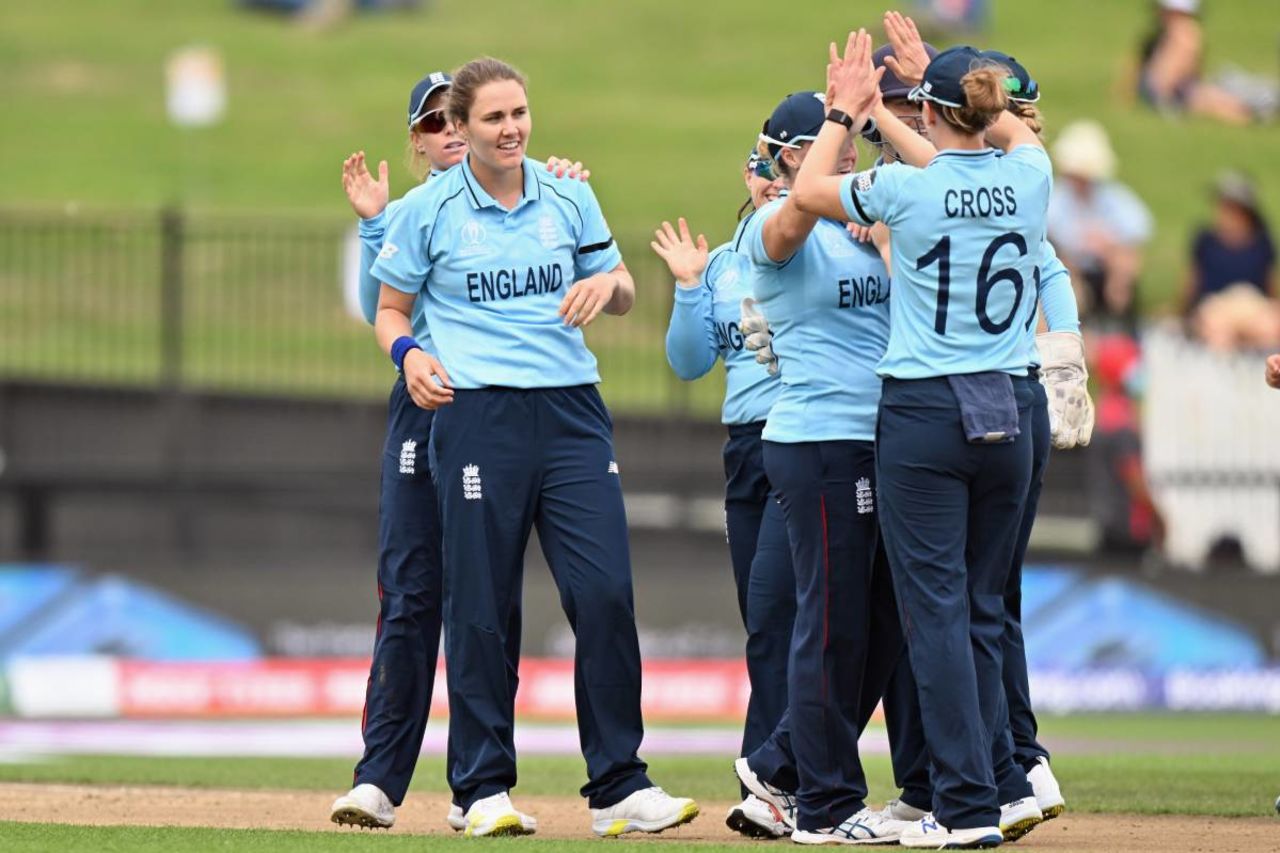 Nat Sciver struck early to dismiss Alyssa Healy, Australia v England, Women's World Cup, Hamilton, March 5, 2022