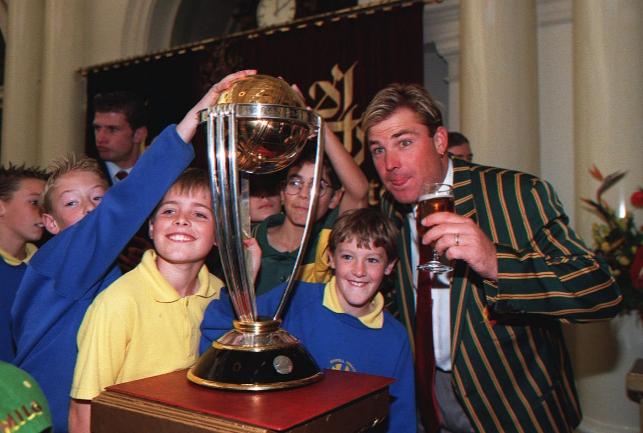 Shane Warne was a favourite among young fans of cricket