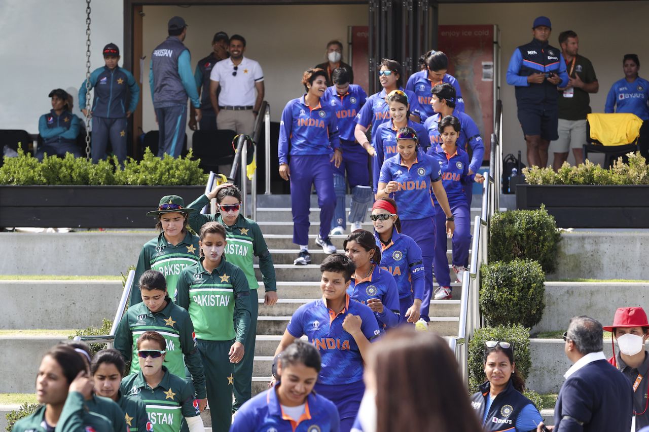 India and Pakistan players walk out for the national anthems, Pakistan vs India, Women's World Cup 2022, March 6, 2022