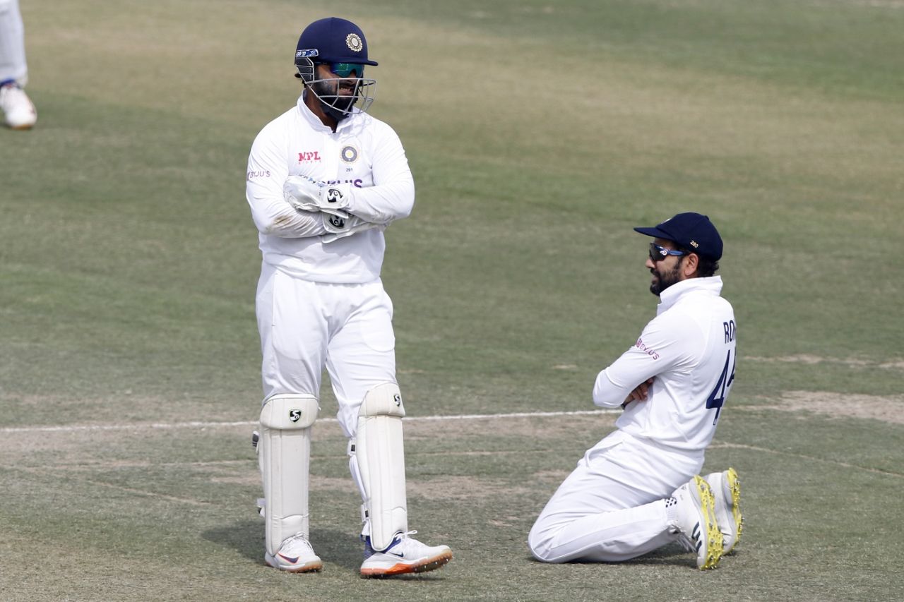 Rishabh Pant and Rohit Sharma react after missing a close chance, India vs Sri Lanka, 1st Test, Mohali, 3rd day, March 6, 2022