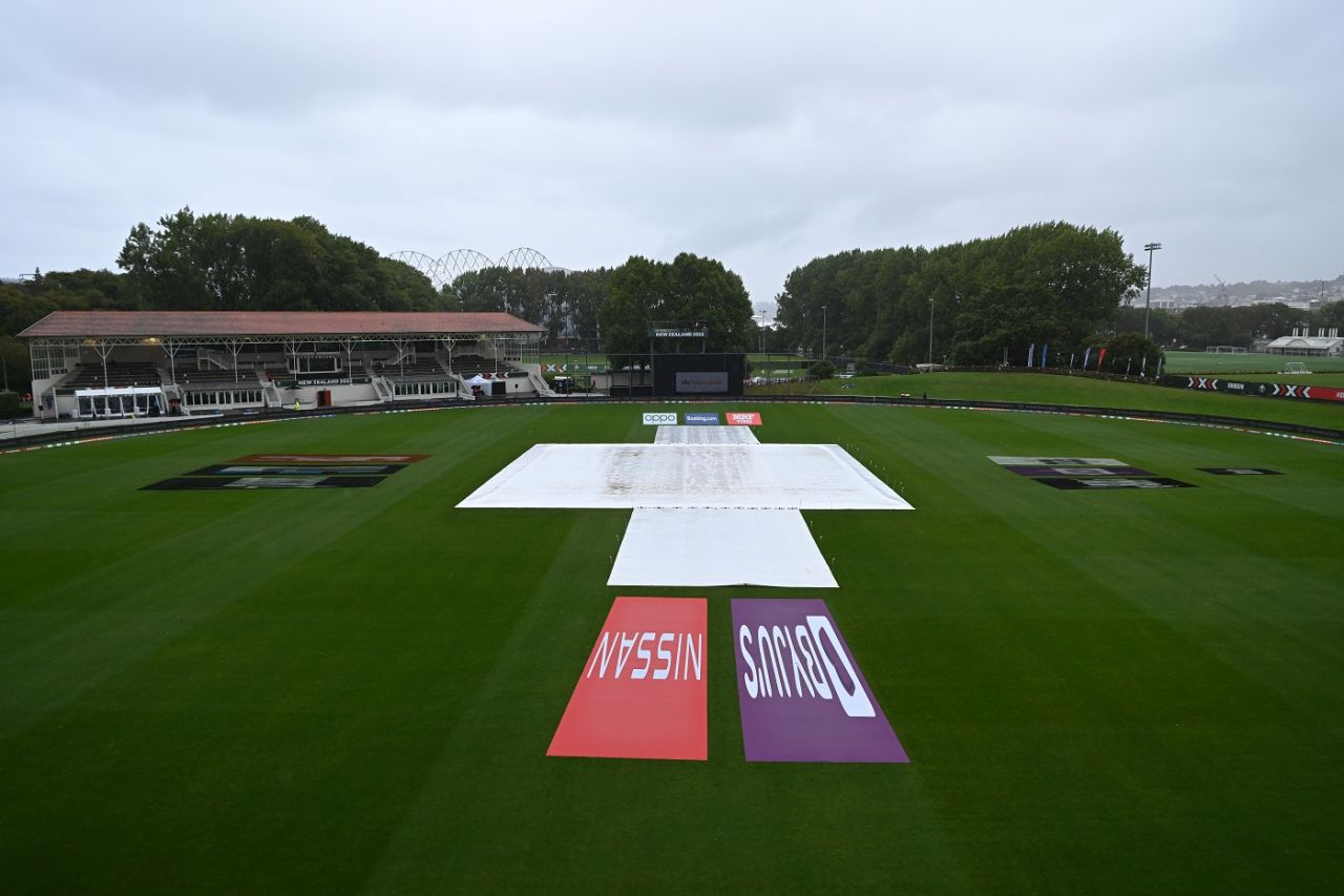 Covers are on at the University Oval, New Zealand vs Bangladesh, Women's World Cup 2022, Dunedin, March 7, 2022