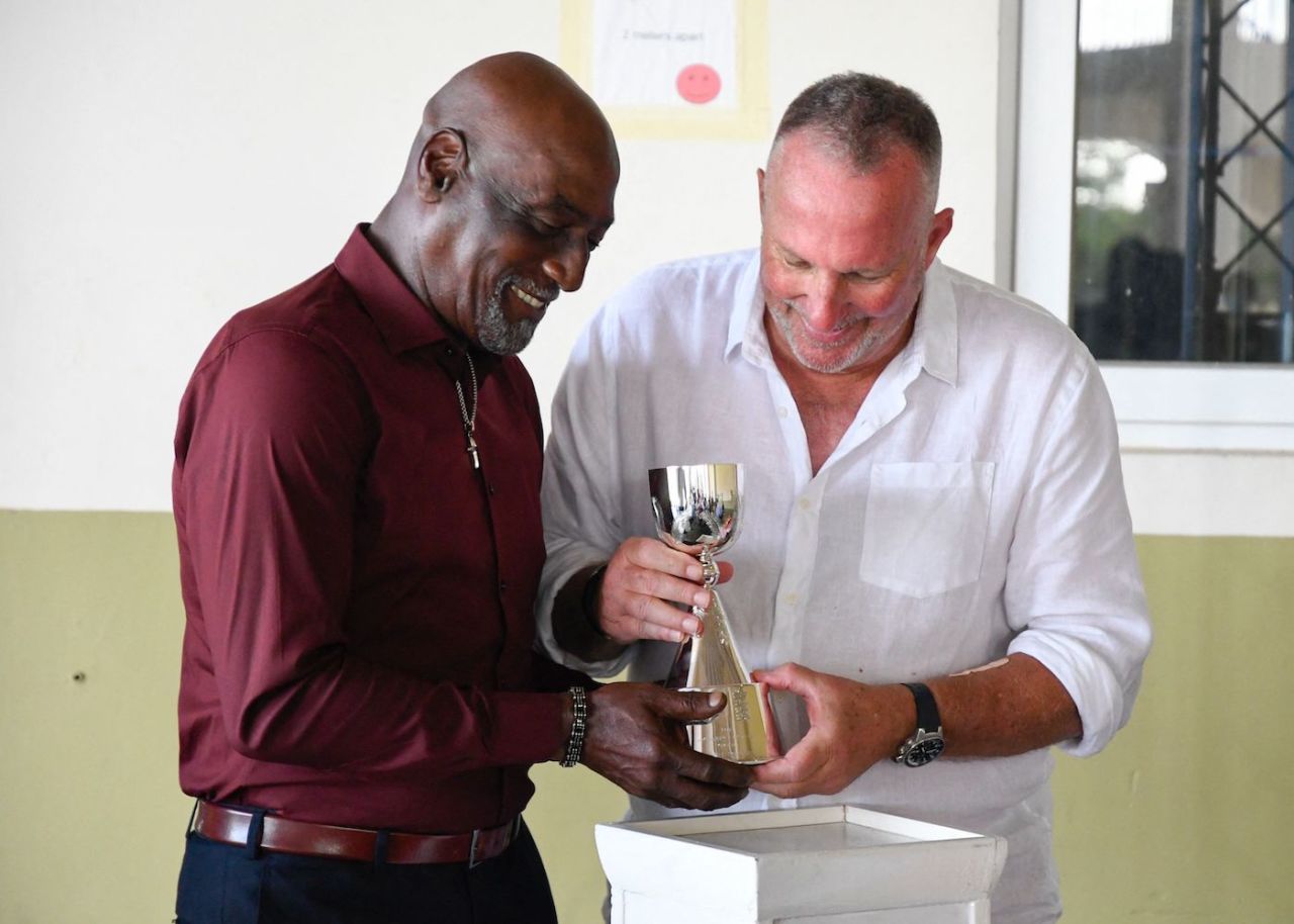 Sir Viv Richards and Sir Ian Botham unveil the Richards-Botham Trophy, North Sound, March 6, 2022