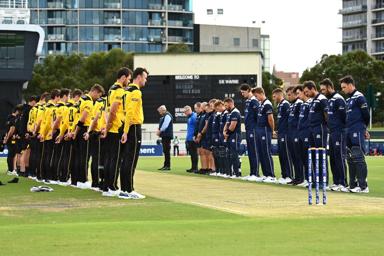 The Victoria and Western Australia teams observe a minute's silence for Shane Warne before the start of game, Victoria vs Western Australia, Marsh Cup 2021-22, Melbourne, March 8, 2022