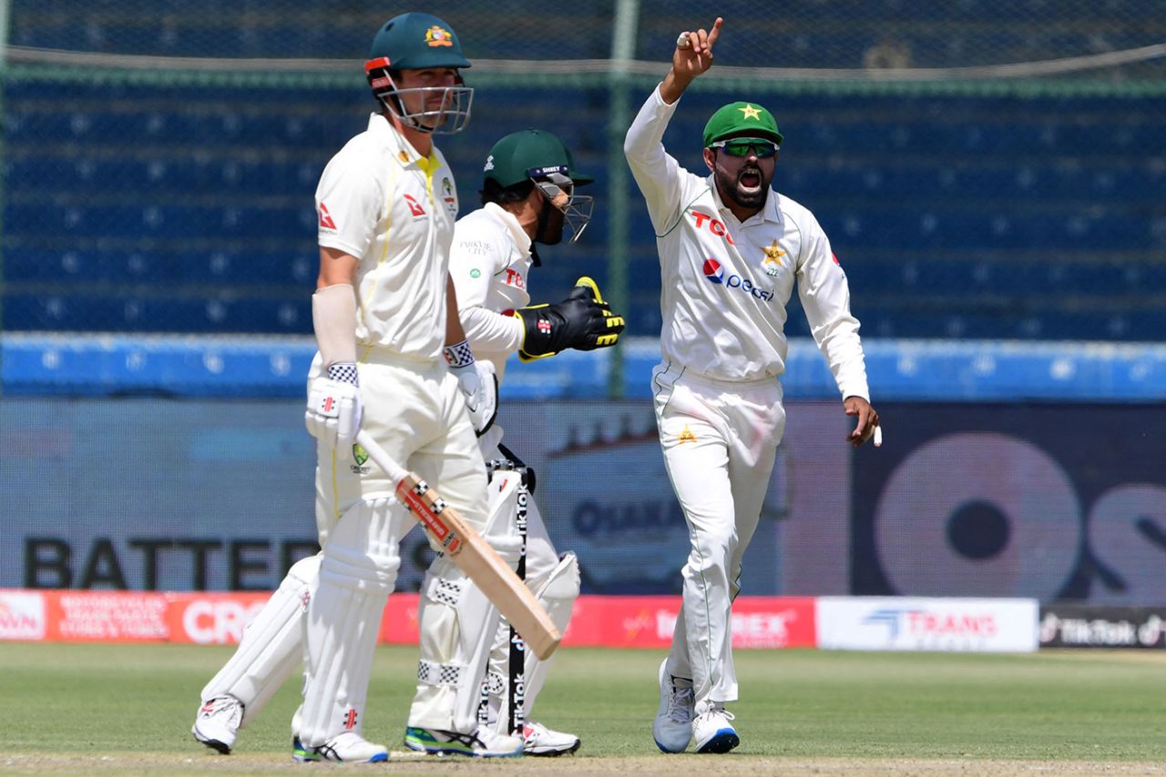Travis Head's promising start was ended when he was lbw, Pakistan vs Australia, 2nd Test, Karachi, March 13, 2022