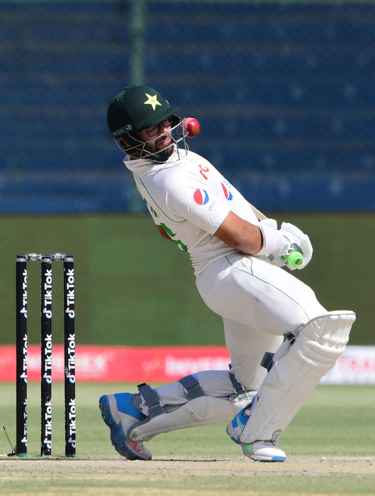 Imam-ul-Haq evades a short delivery, Pakistan vs Australia, 2nd Test, Karachi, March 14, 2022