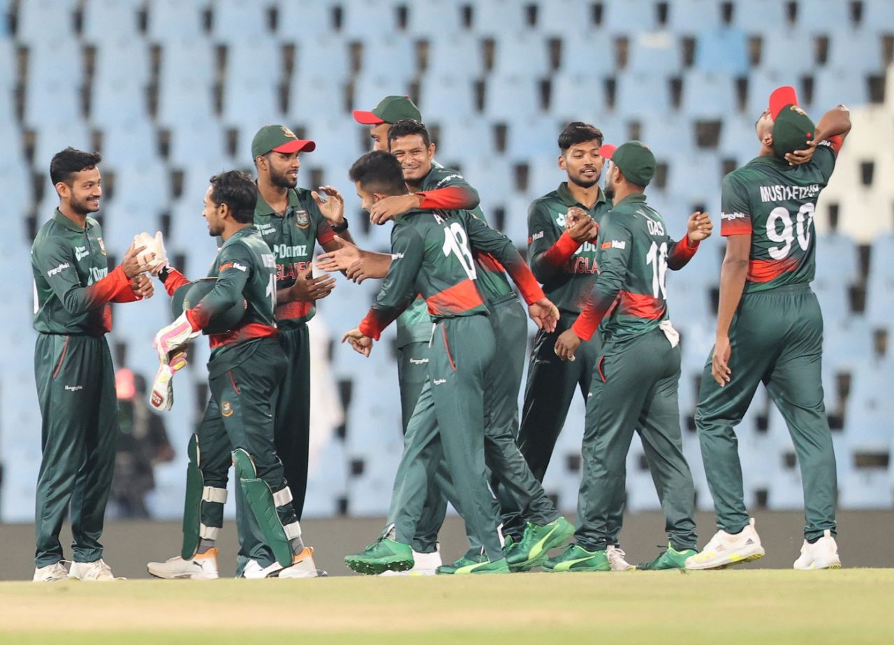 Bangladesh players celebrate after beating South Africa for the first time on their soil, South Africa vs Bangladesh, 1st ODI, Centurion, March 18, 2022