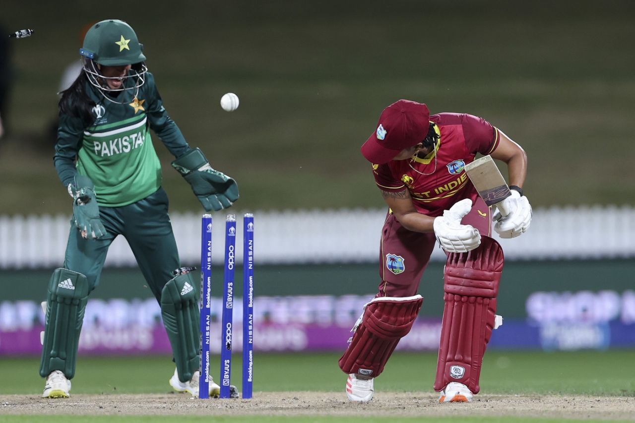 Chedean Nation was left clueless by the offspin from Omaima Sohail, West Indies vs Pakistan, Women's World Cup 2022, Hamilton, March 21, 2022