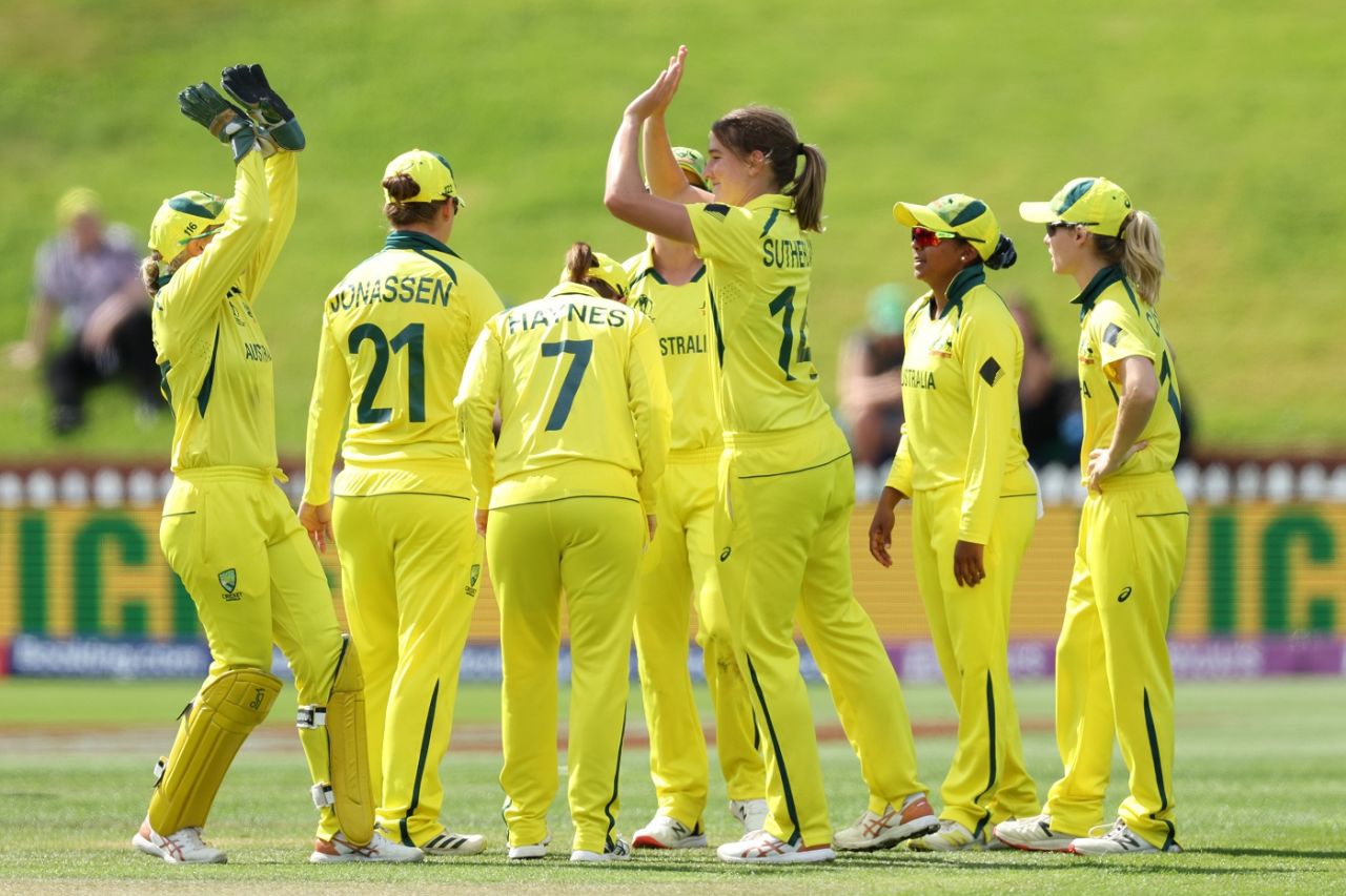Annabel Sutherland celebrates the dismissal of Lara Goodall, South Africa vs Australia, Women's World Cup 2022, Wellington, March 22, 2022