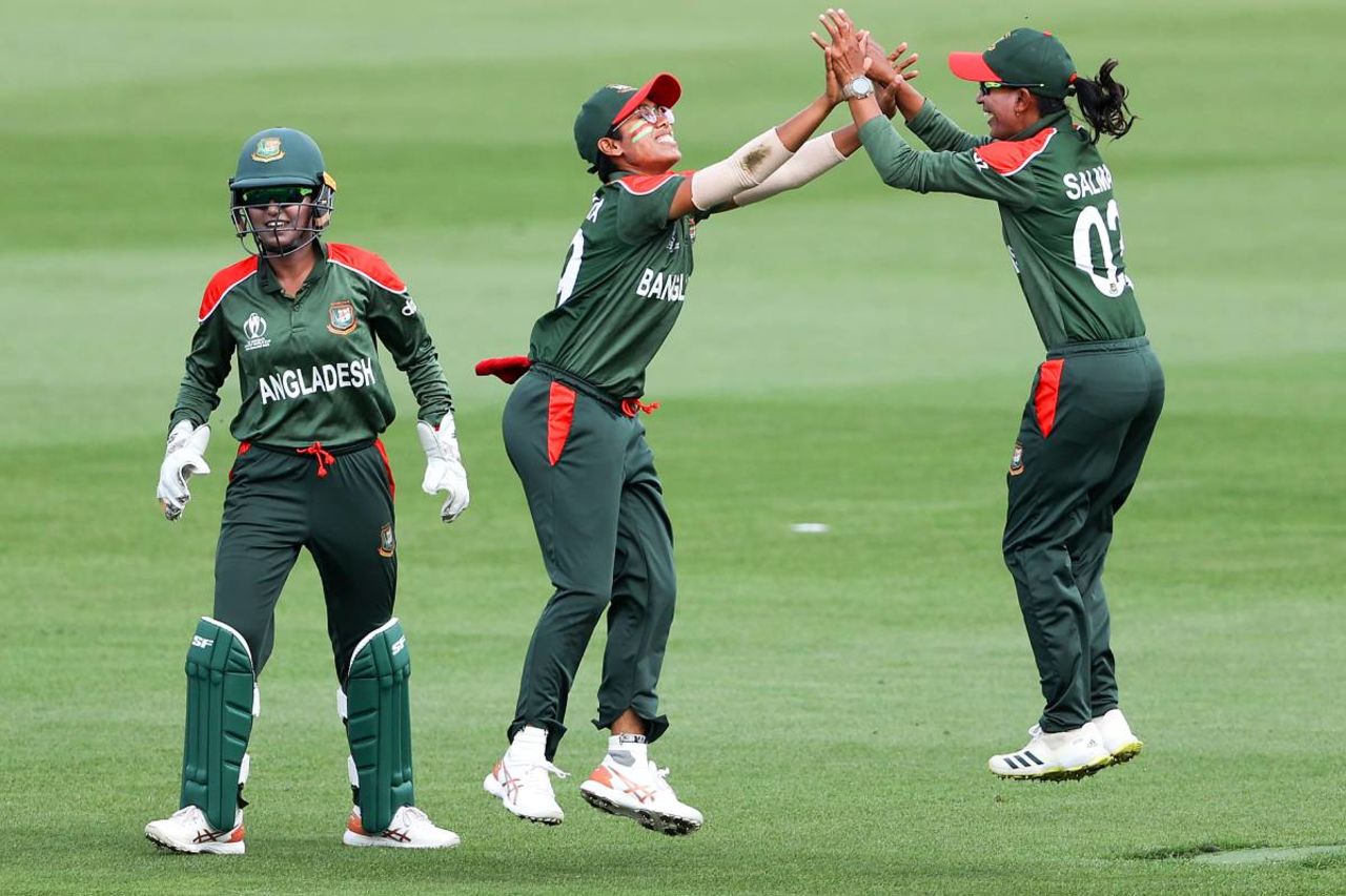 Fargana Hoque and Salma Khatun celebrate Mithali Raj's dismissal, Bangladesh v India, Women's World Cup, Hamilton, March 22, 2022
