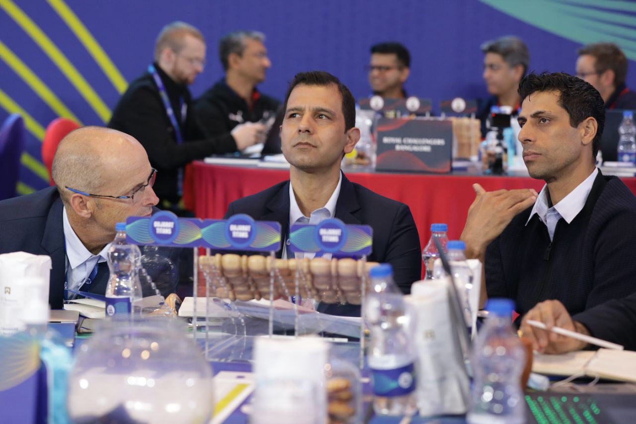 Gary Kirsten, Vikram Solanki and Ashish Nehra at the Gujarat Titans table during the IPL 2022 mega auction, February 13, 2022