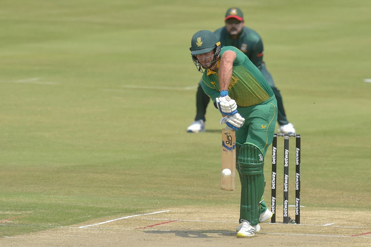 Janneman Malan defends, South Africa vs Bangladesh, 3rd ODI, Centurion, March 23, 2022